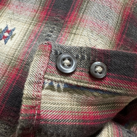 Stile Benetton Long Sleeve Button Up Shirt Aztec Plaid Small Multicolor NWT - Picture 5 of 9